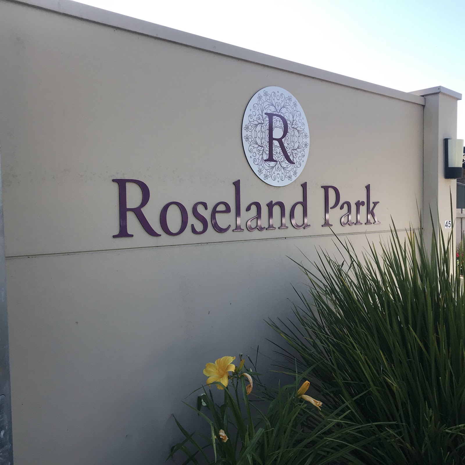 Roseland Park Village
