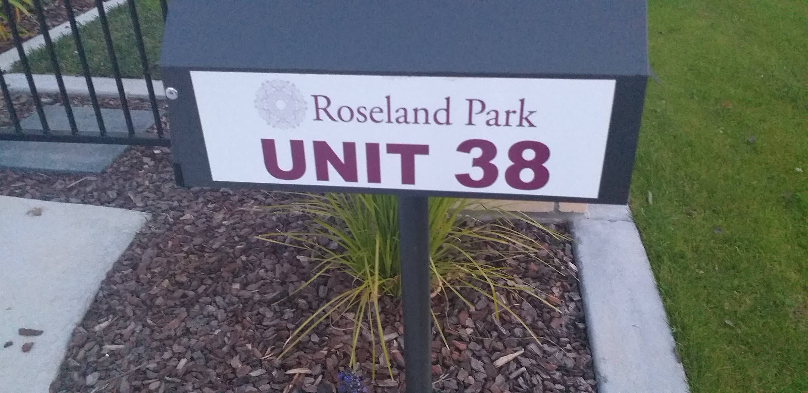 Roseland Park Village