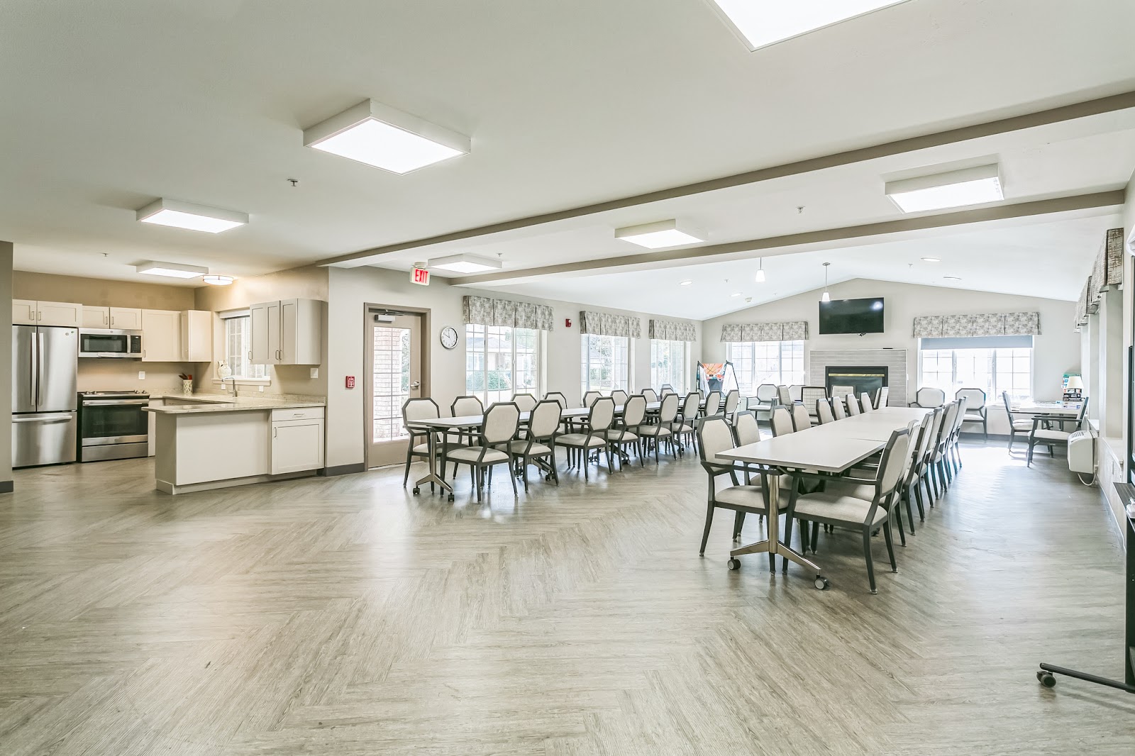 Lighthouse Pointe by Barclay House