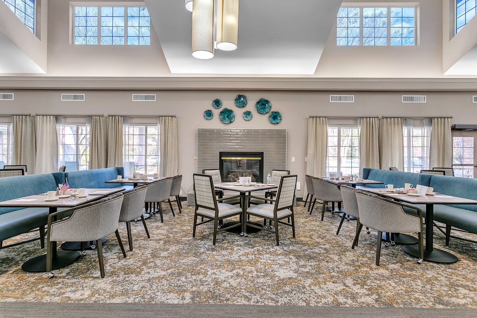 Lighthouse Pointe by Barclay House