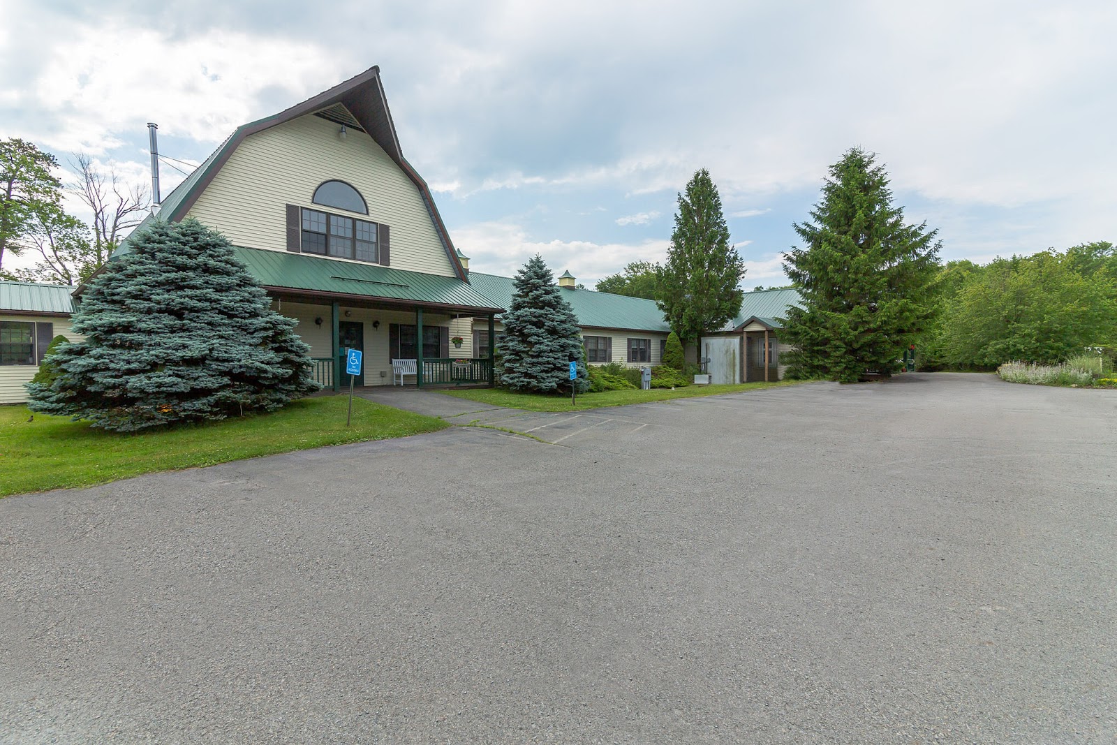 Twin Cedar Senior Living