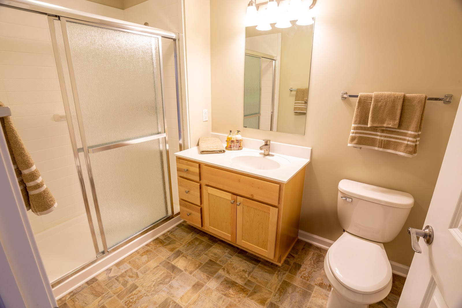 Cayuga View Luxury Living