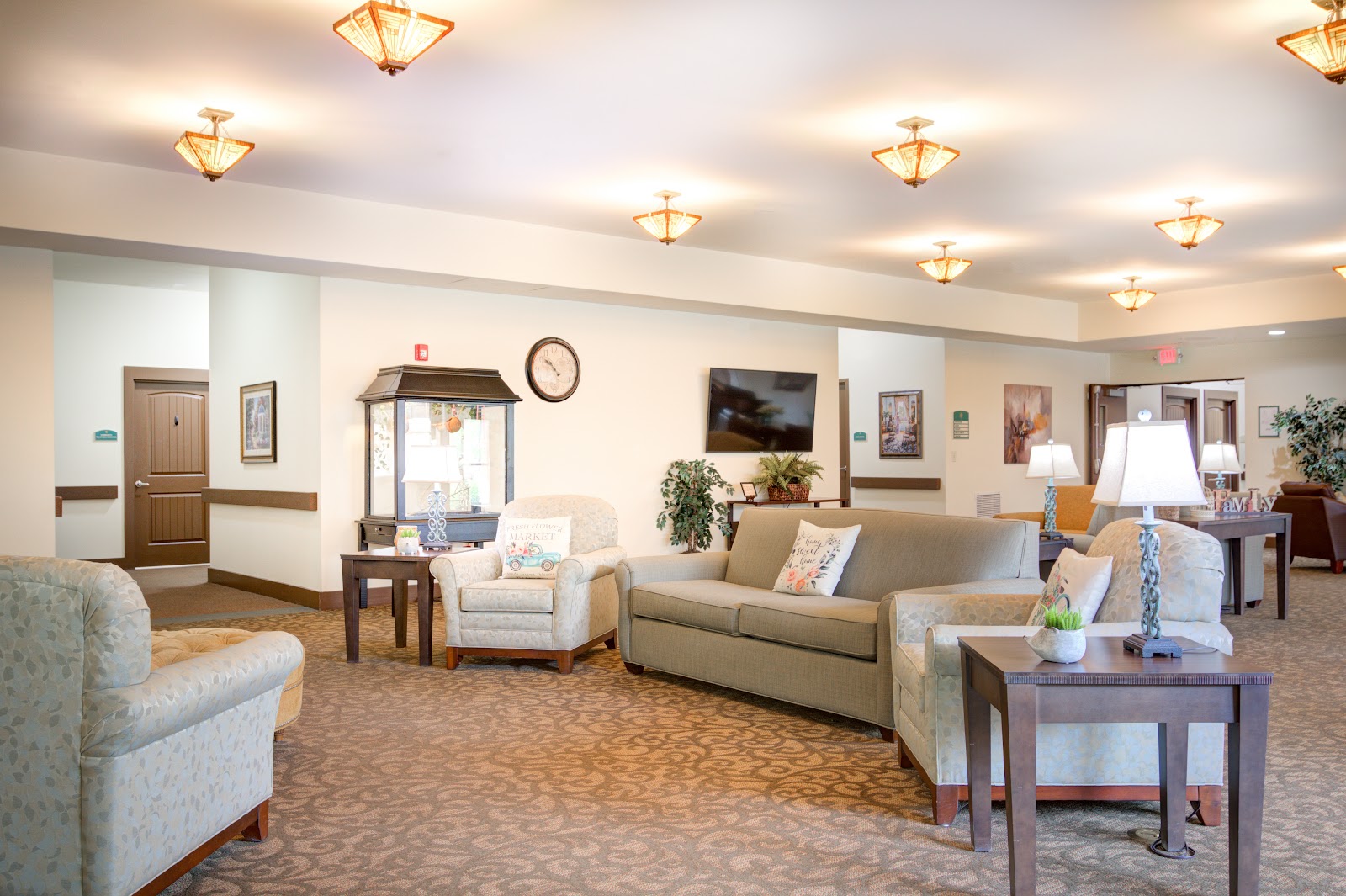 Oaks at Towne Lake (senior living)