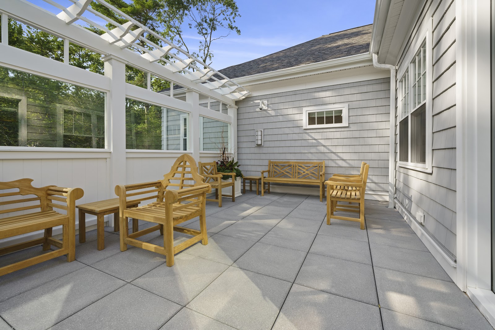 Duxbury House