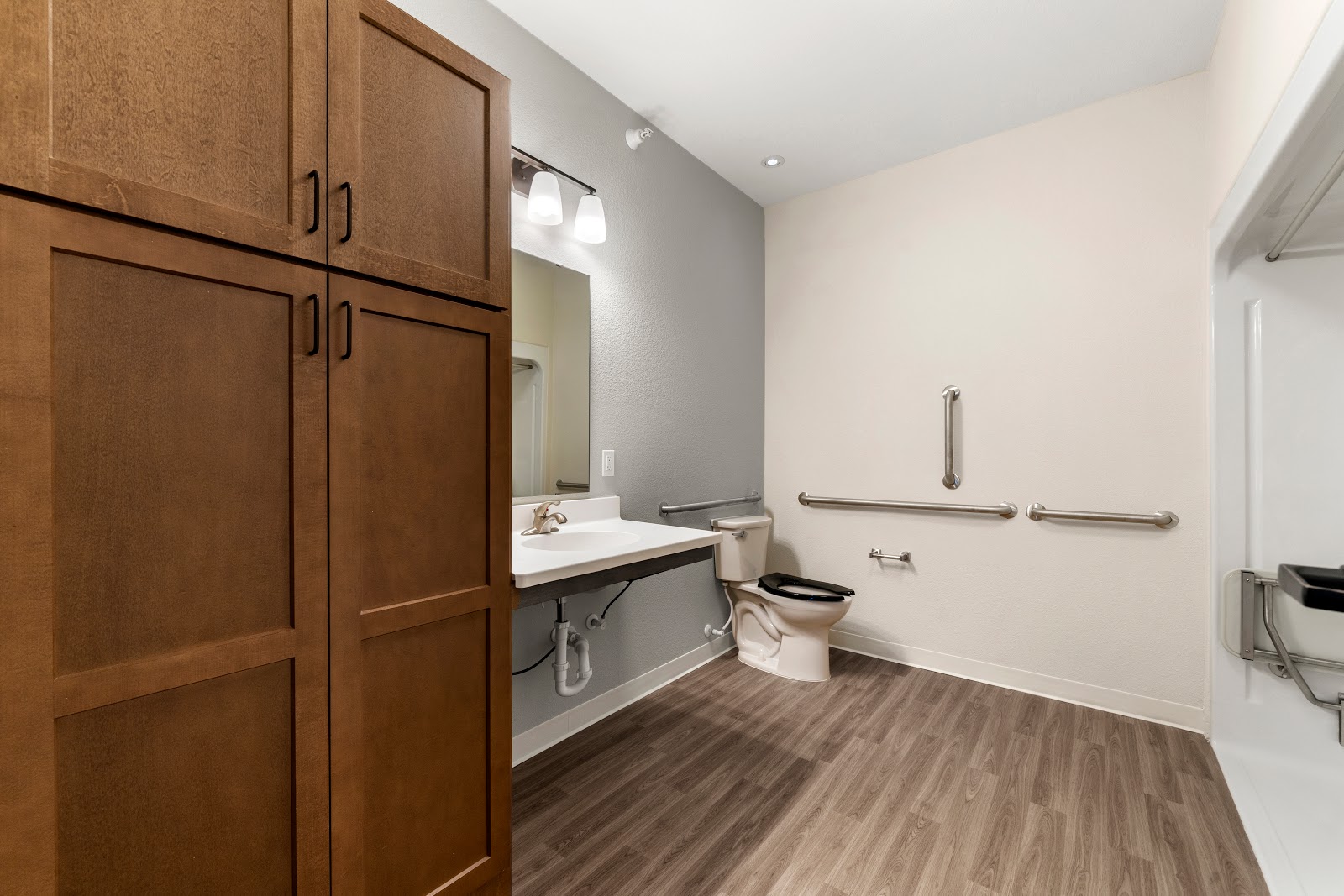 Temperance Lake Ridge Senior Living