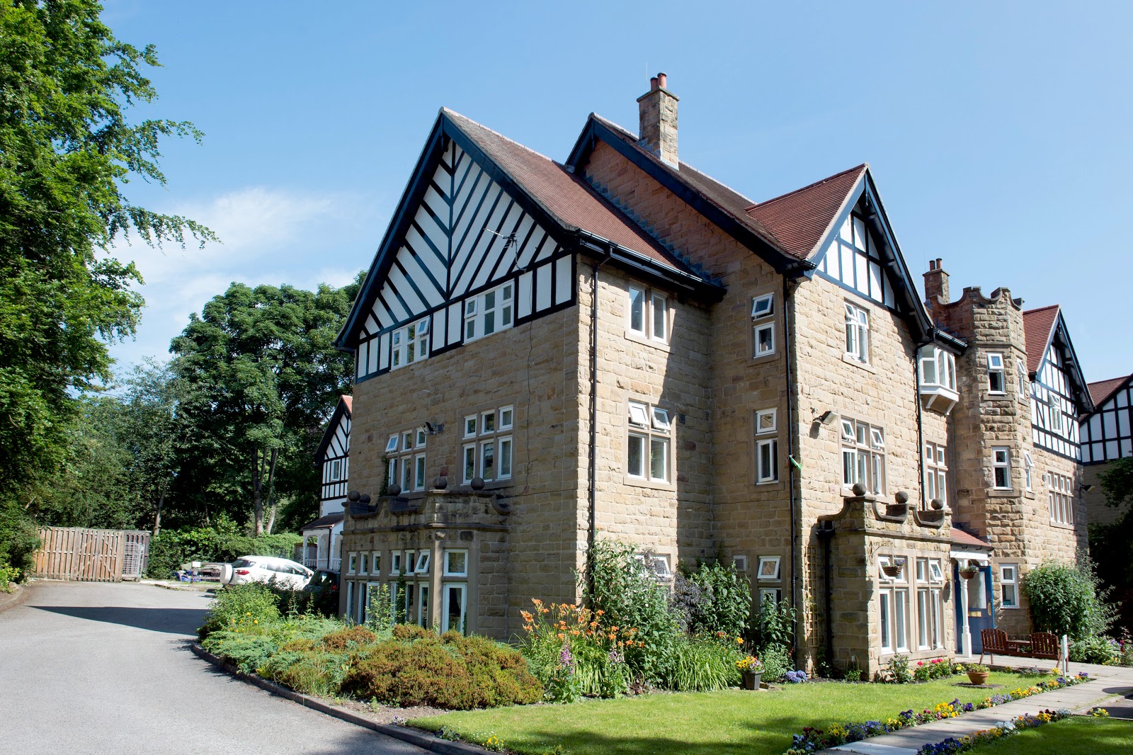 Elmwood Care Home - Bupa