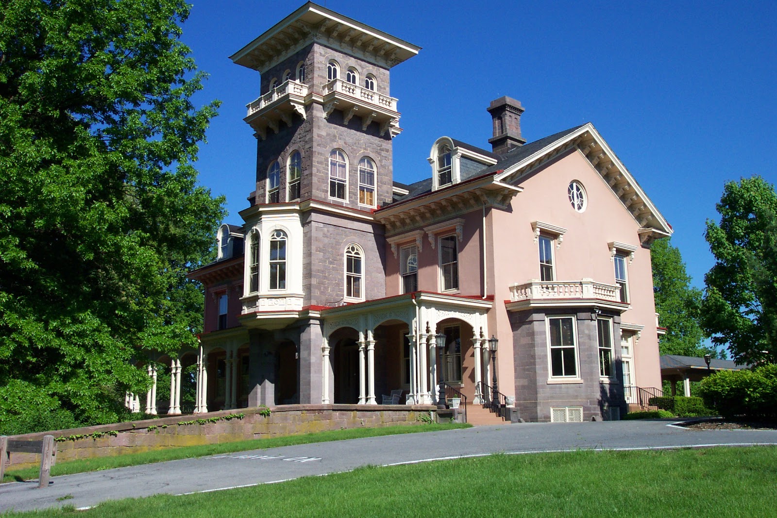 Cornwall Manor
