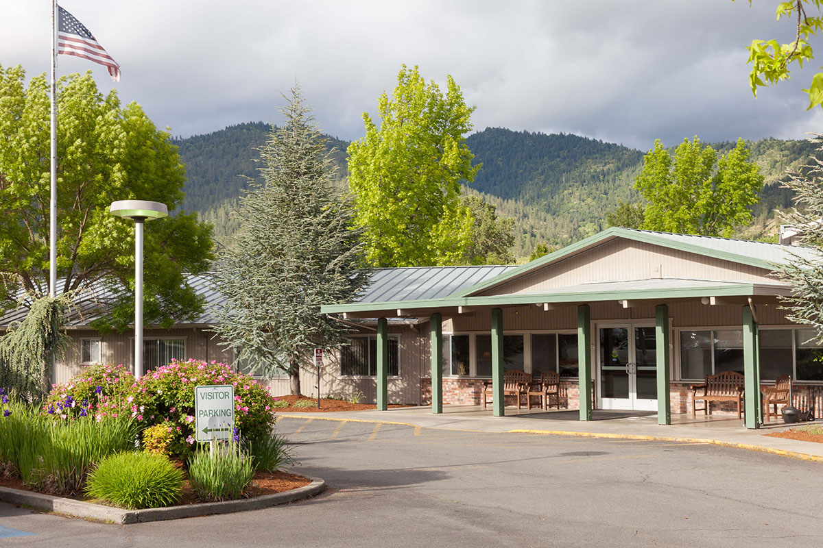 Royale Gardens Health & Rehabilitation Center