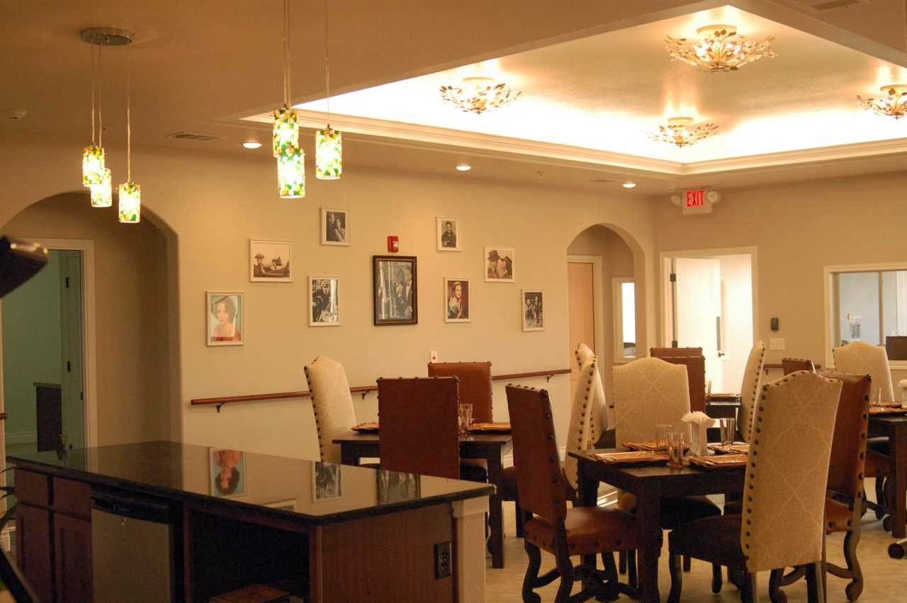 Georgetown Living - Assisted Living - Certified Alzheimer's Facility