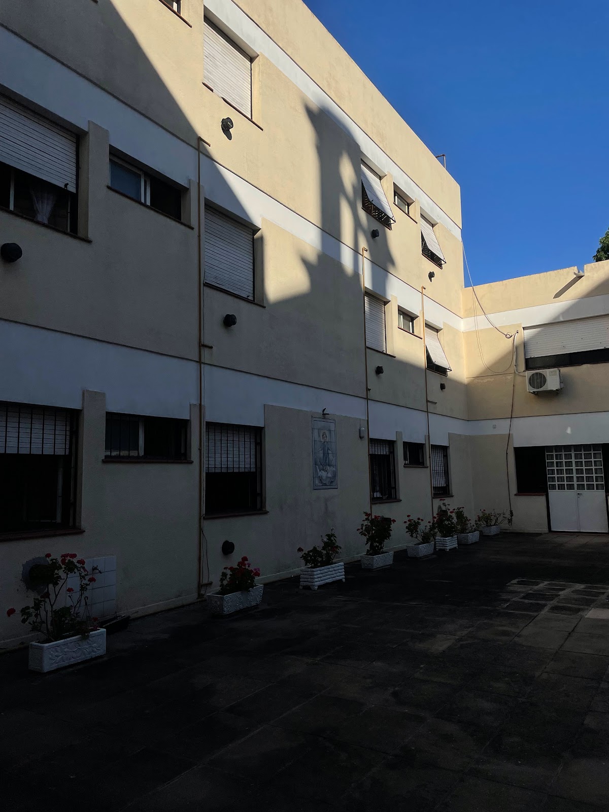 Pensión - Residencia para hospedaje de Adultos CABA Argentina.