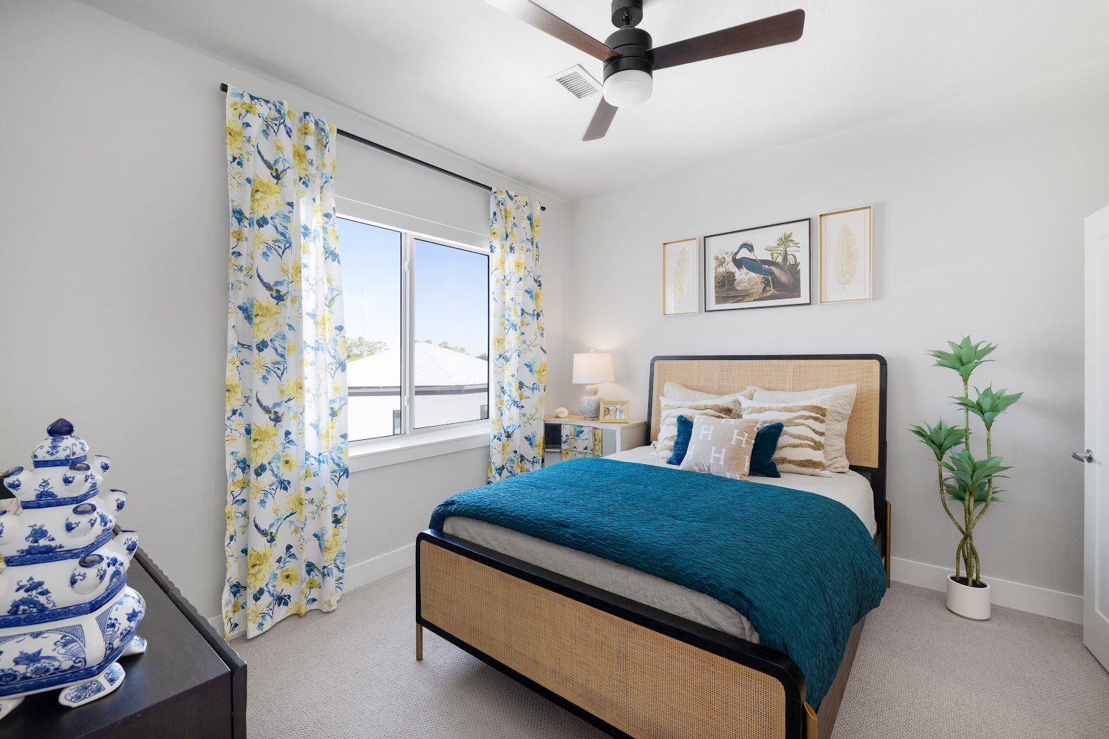 The Gallery at Hacienda Lakes