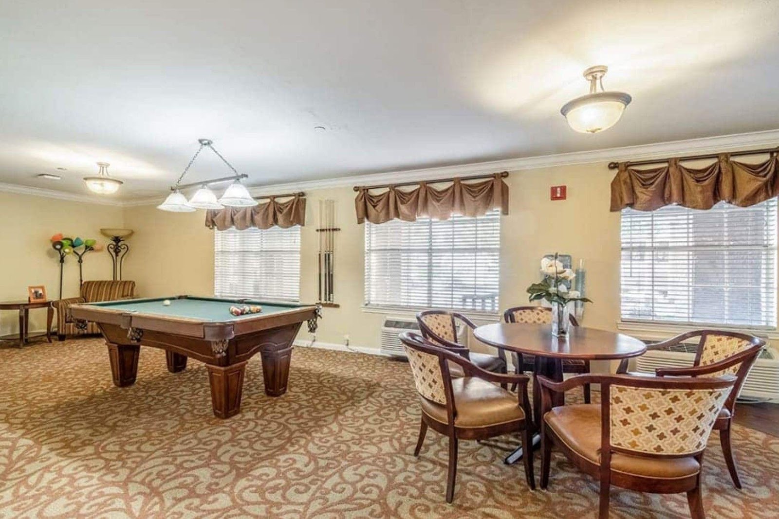 King's Reserve Willowbrook 55+ Active Adult Living