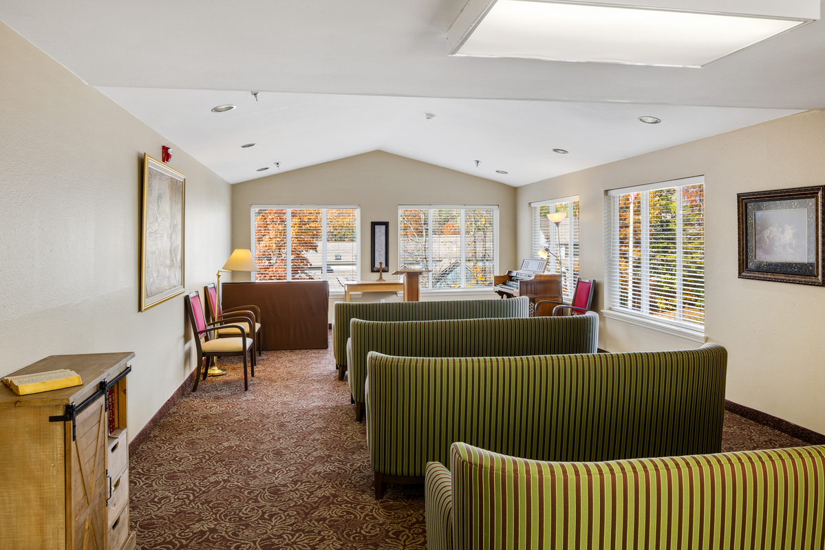 Creekside at Shallowford - A Provincial Senior Living Community