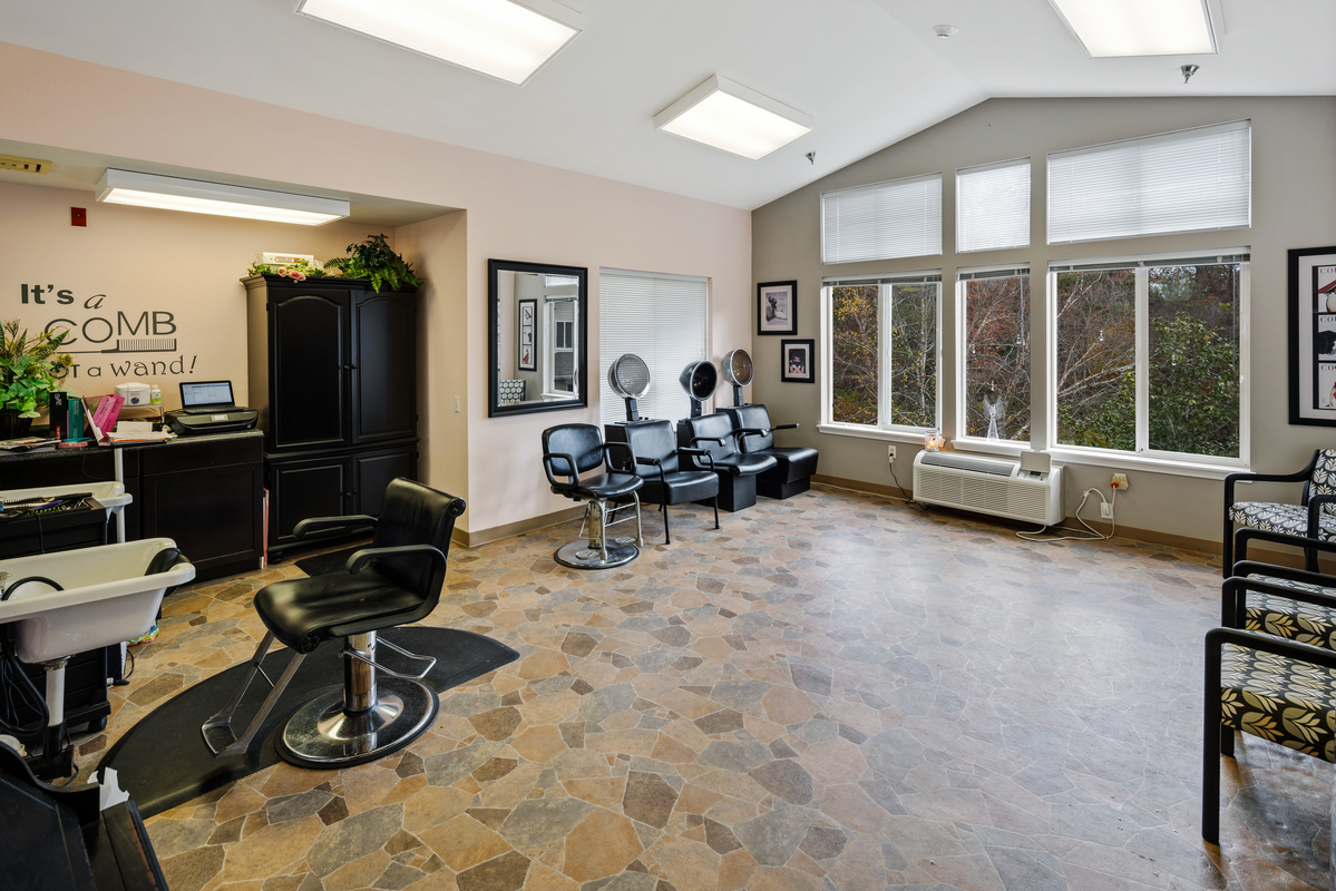 Creekside at Shallowford - A Provincial Senior Living Community