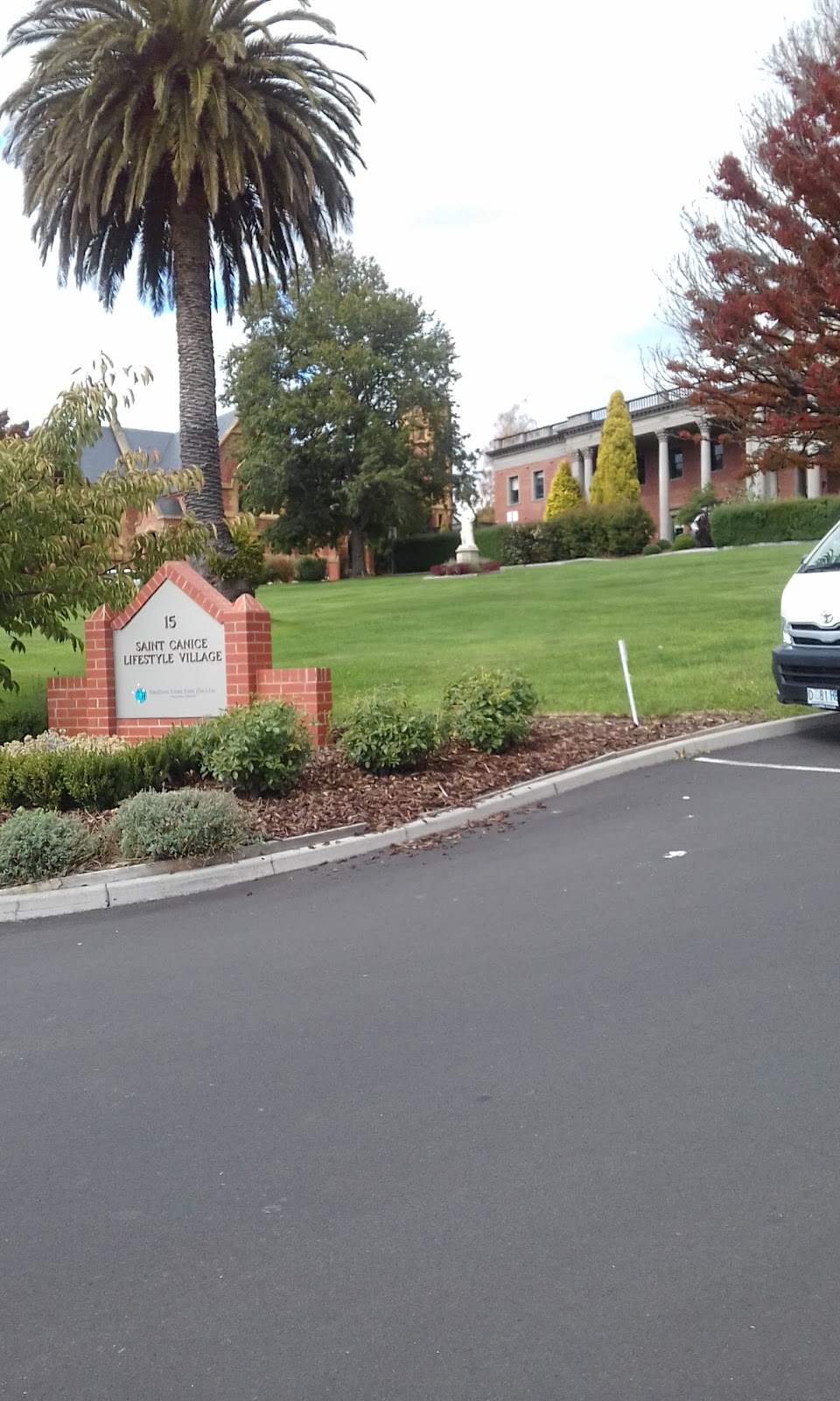 Guilford Young Grove Residential Aged Care Home - Southern Cross Care Tasmania