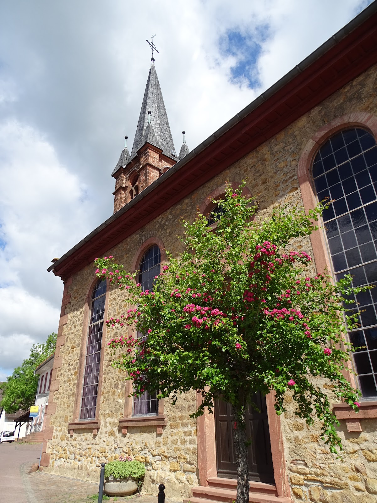 Evangelische Kirche Niederdorfelden