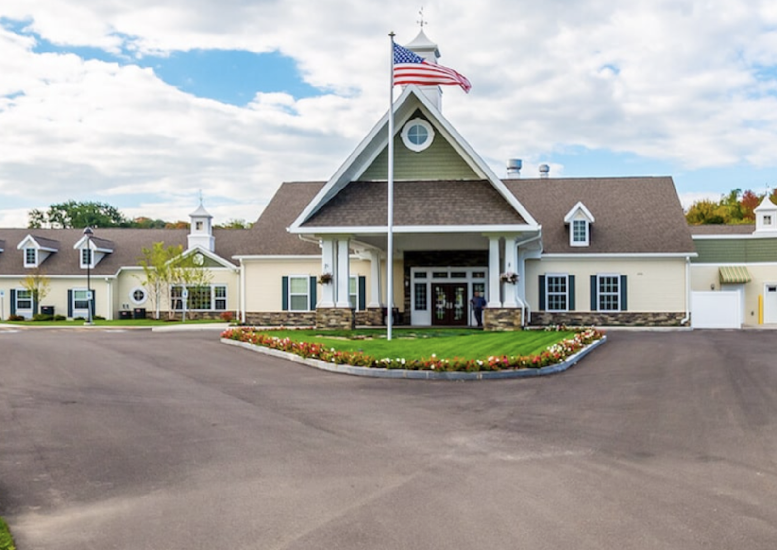 Peregrine Senior Living at Onondaga Hill | Memory Care in Syracuse NY