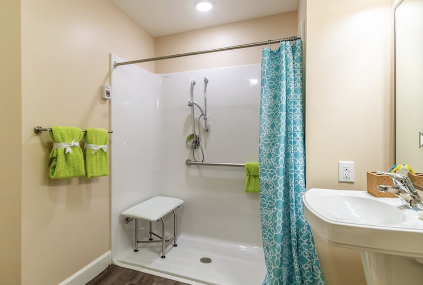 Peregrine Senior Living at Onondaga Hill | Memory Care in Syracuse NY