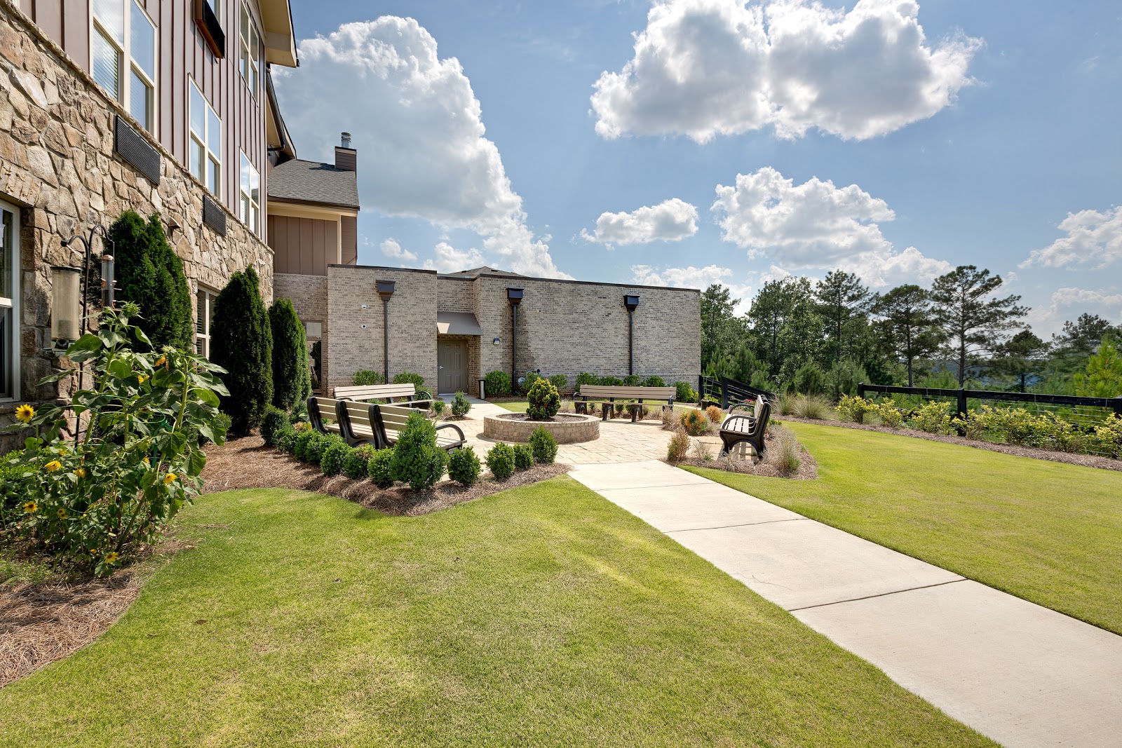 Oaks at Acworth (senior living)