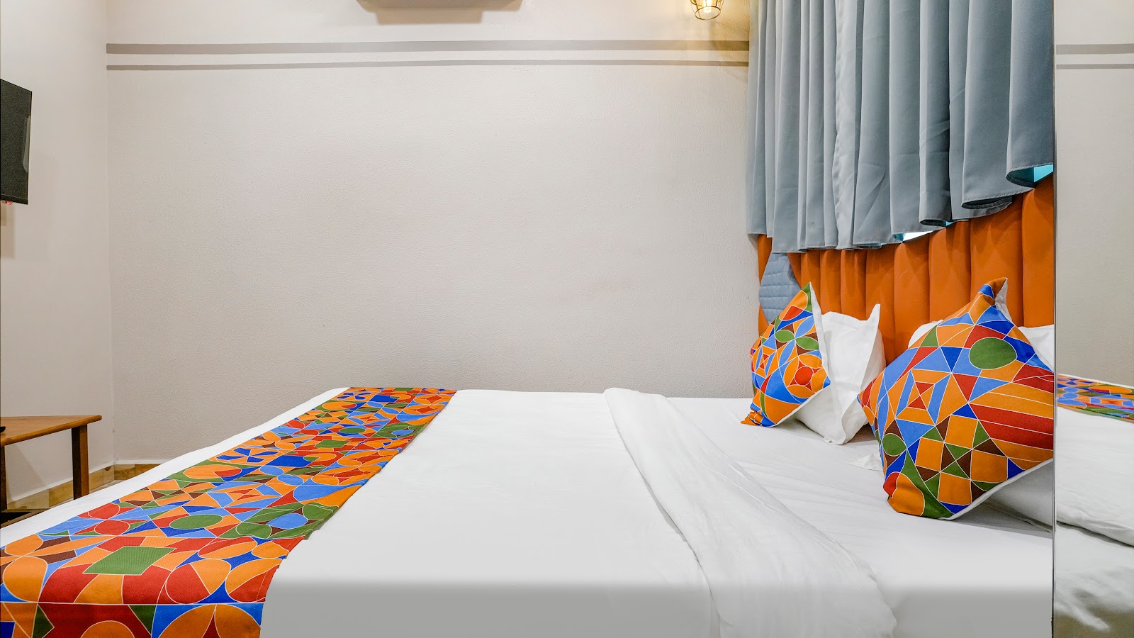 HOTEL ROYAL ORBITS