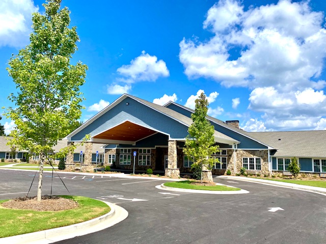 Manor Lake Hamilton Mill - Assisted Living & Memory Care in Buford, Dacula, GA