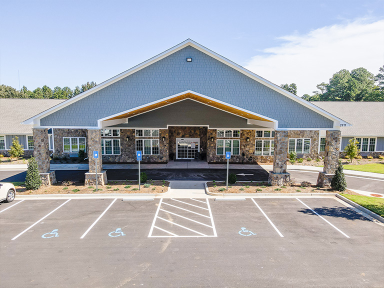 Manor Lake Hamilton Mill - Assisted Living & Memory Care in Buford, Dacula, GA