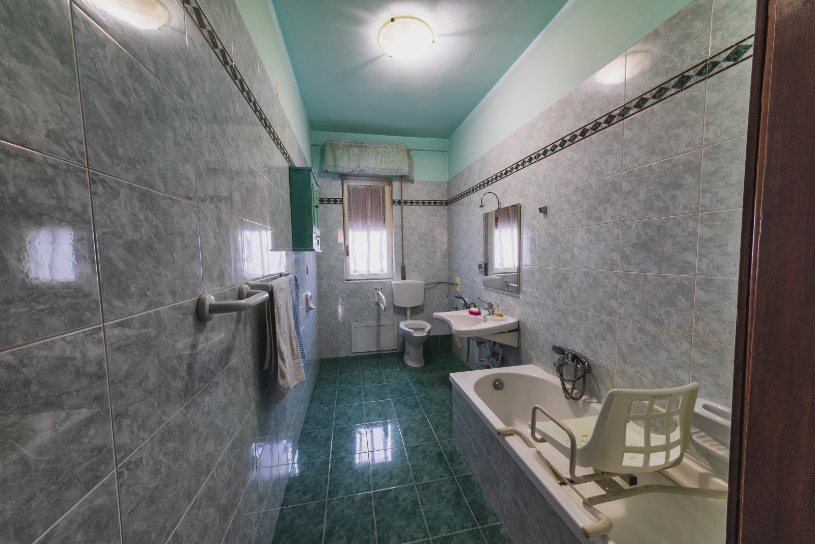 Aurora - Azzurra - Casa Famiglia - Casa di Riposo - Comunità Alloggio x Anziani