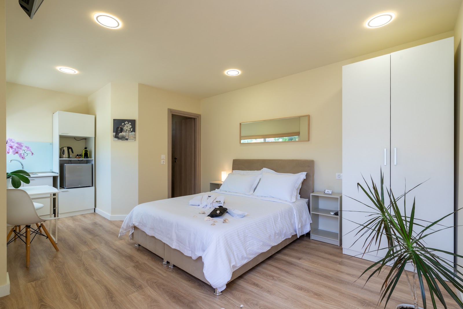Modular Bungalows With Heated Pool Artemis Greece