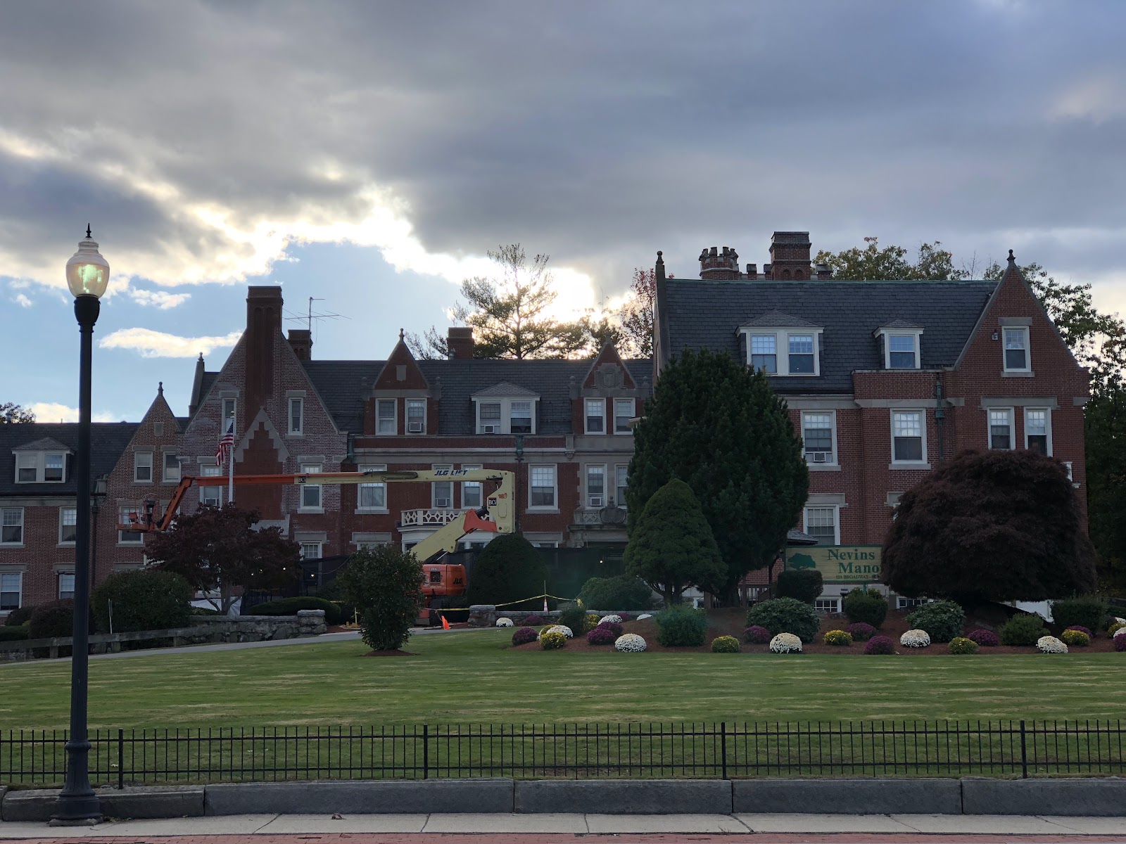 Nevins Nursing & Rehab Center