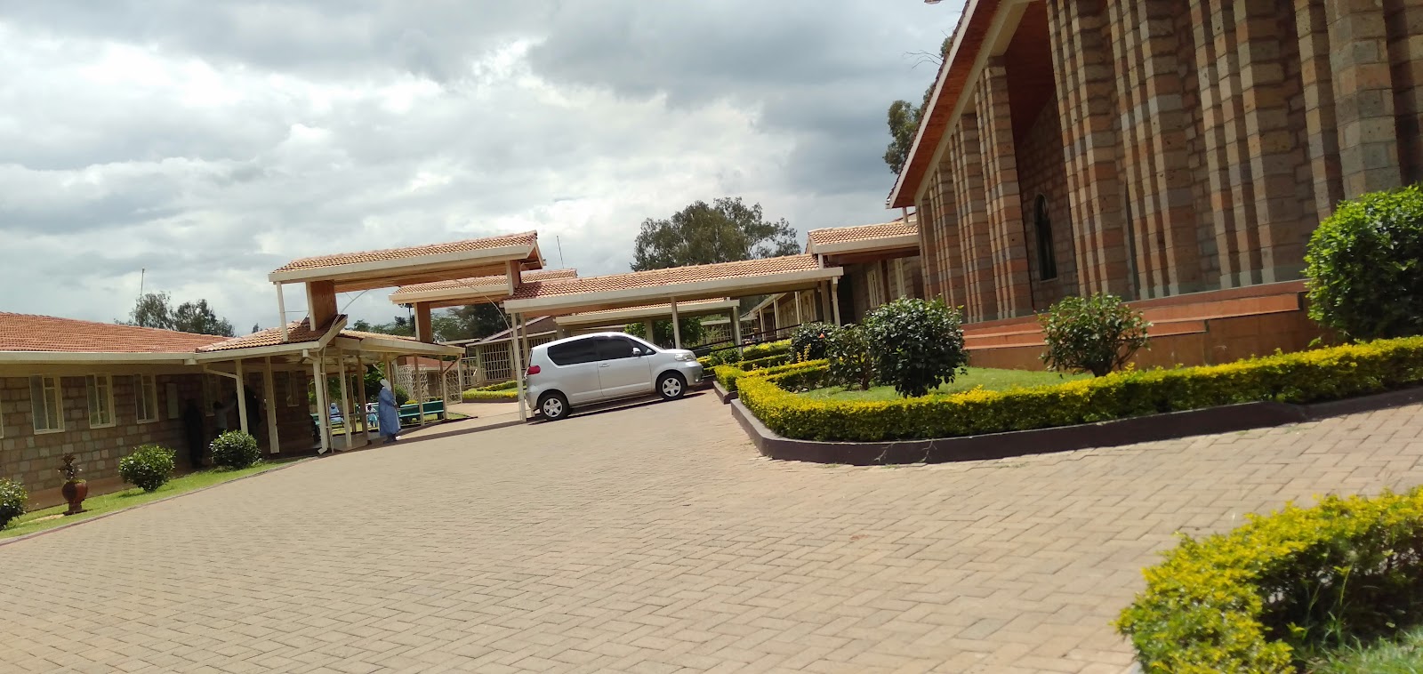 Nyumba Ya Wazee(Little Sisters Of The Poor)