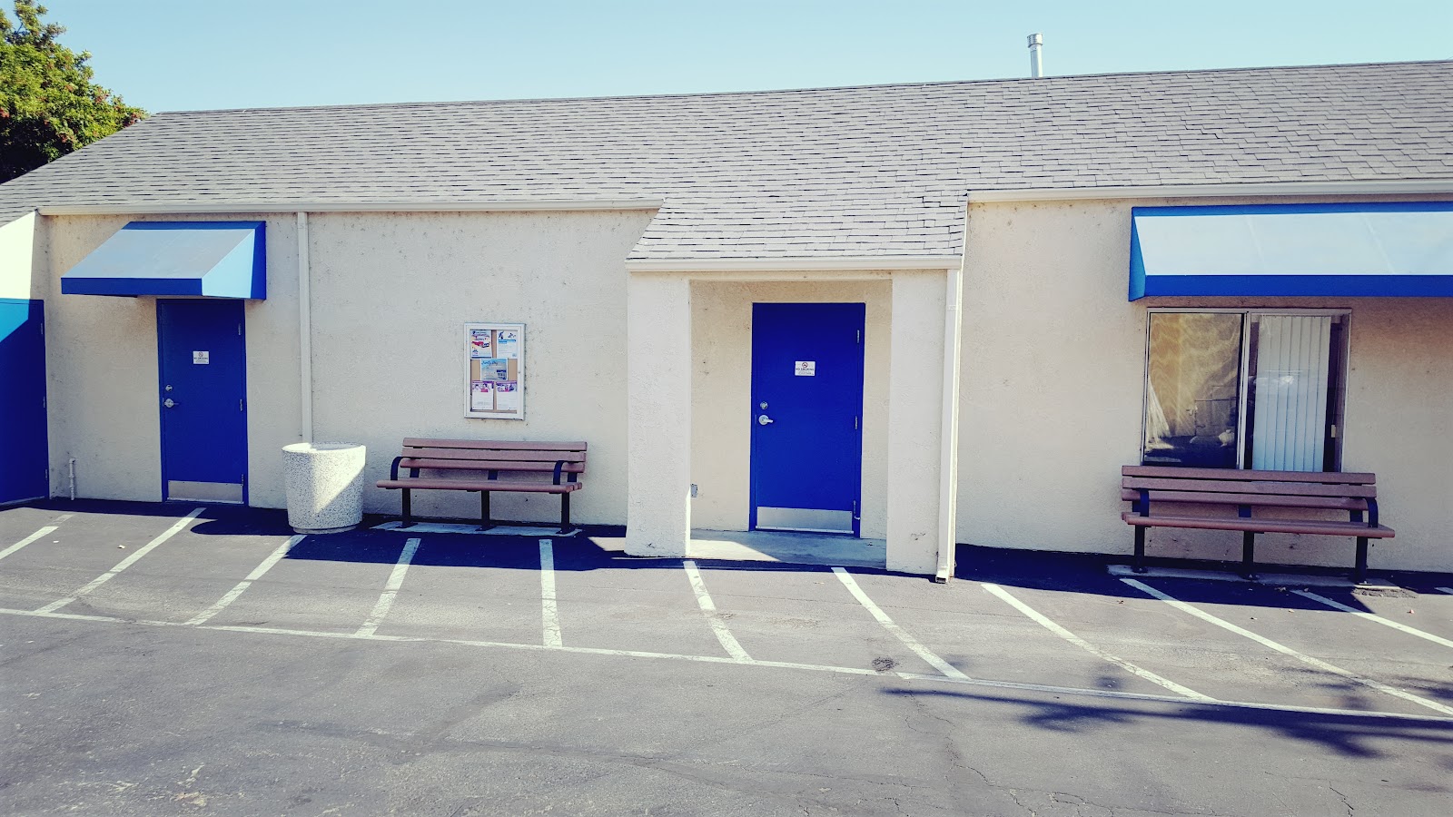 Lake Elsinore Senior Activity Center