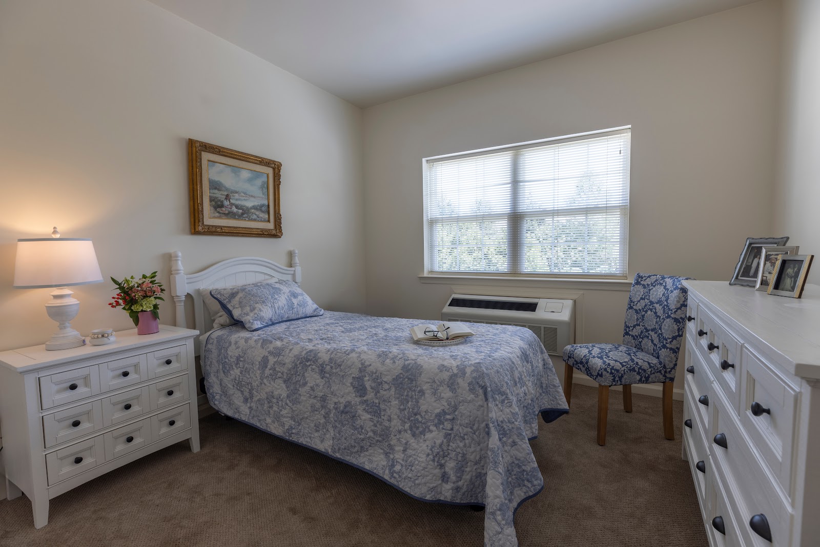 Mira Vie at Brookfield | Assisted Living Belvidere