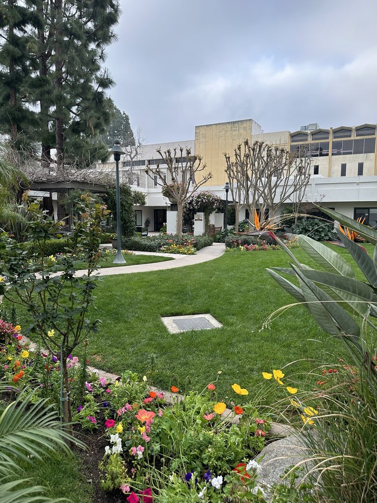 Villa Gardens Health Center