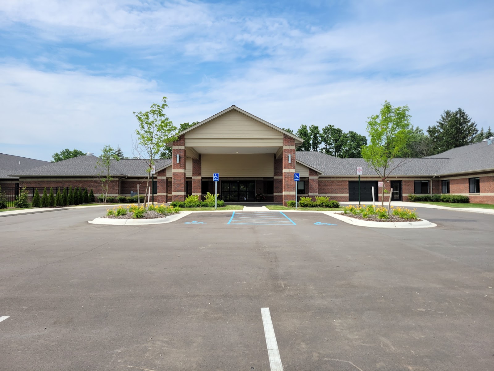 Hampton Manor of Bloomfield Hills Assisted Living & Memory Care