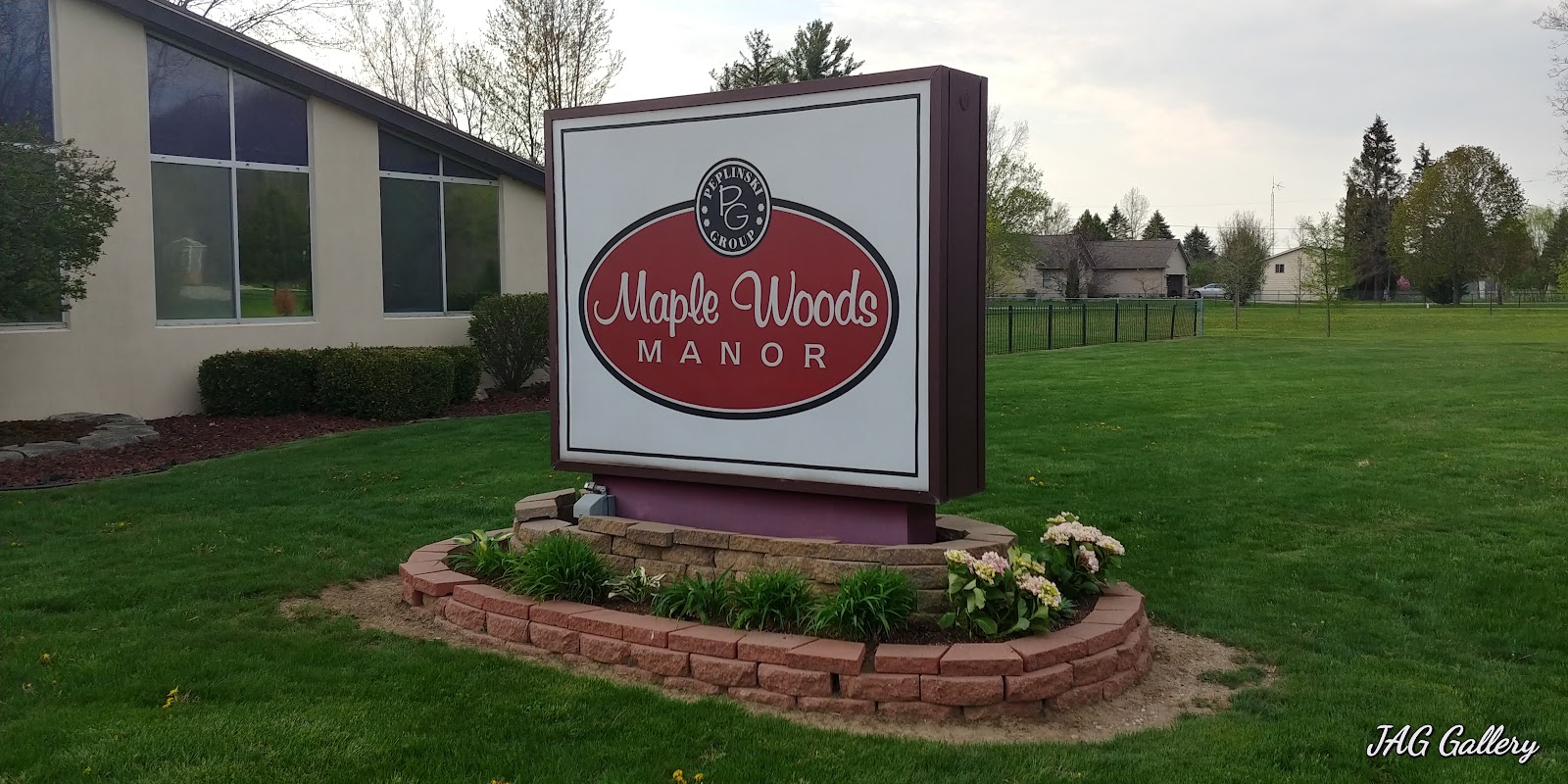 Maple Woods Manor