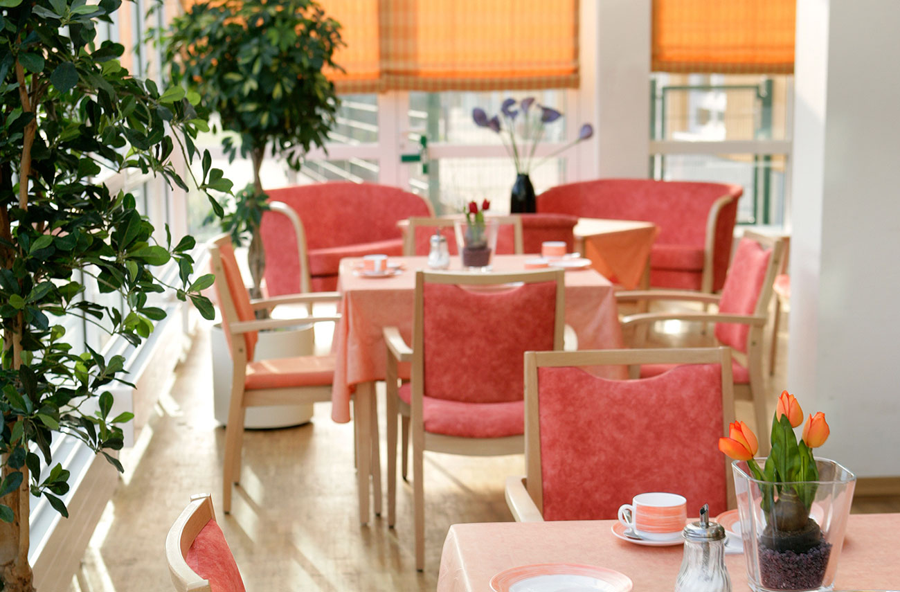 Casa Reha · At the Niddaauen care for seniors