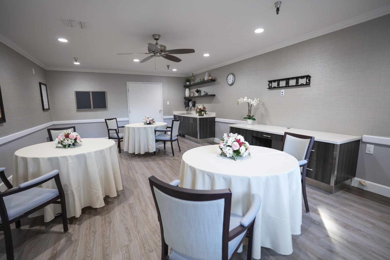 The Vineyards Healthcare Center
