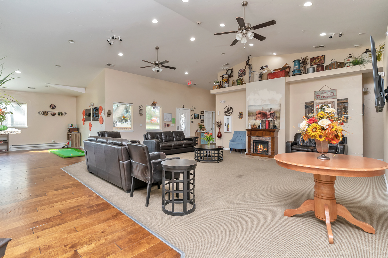 Gardens Care Senior Living - Thomas Park Assisted living and Memory Care