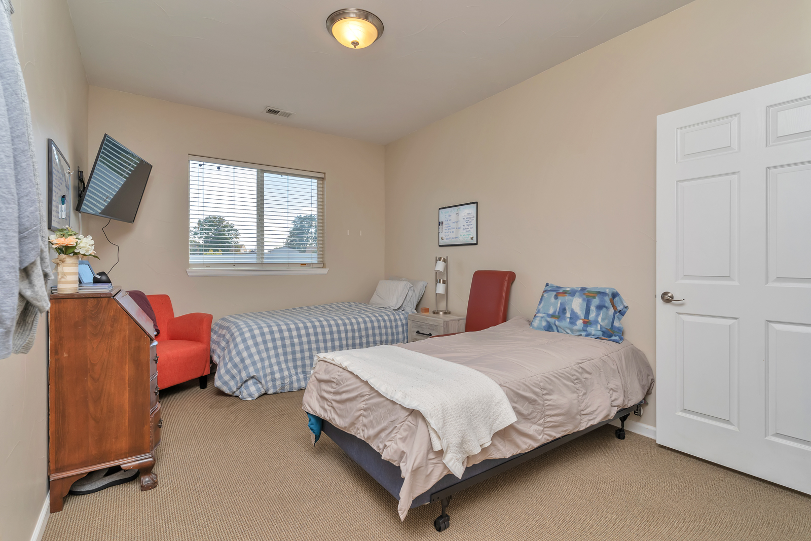 Gardens Care Senior Living - Thomas Park Assisted living and Memory Care