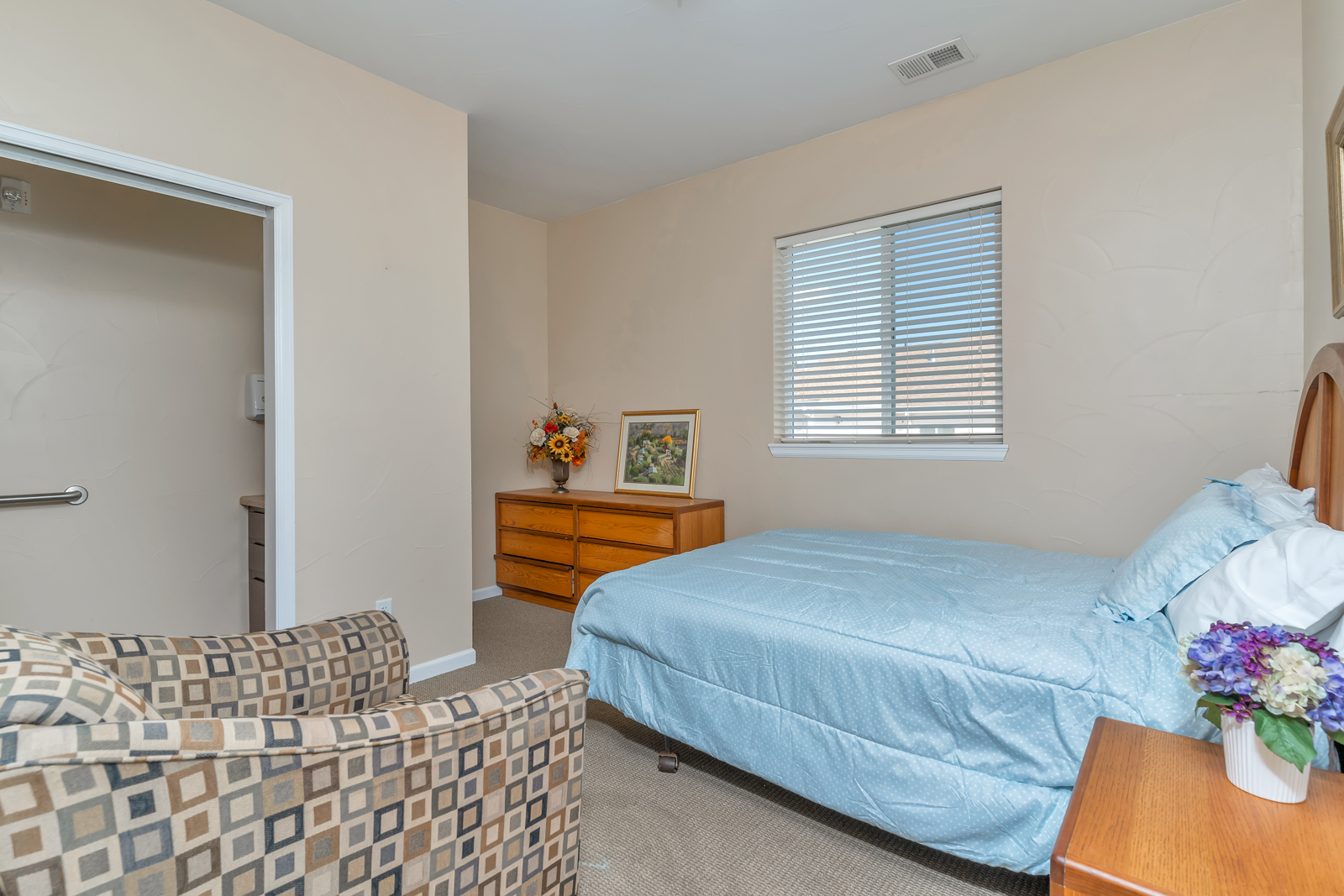 Gardens Care Senior Living - Thomas Park Assisted living and Memory Care