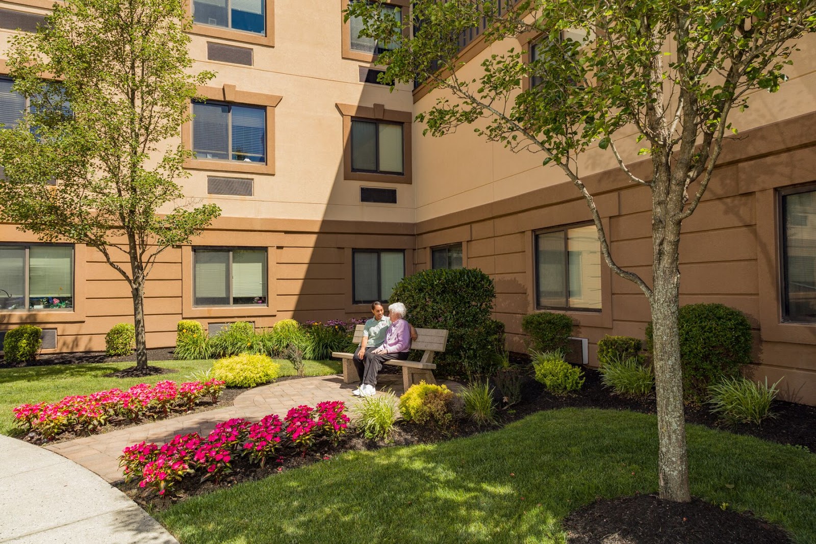 Royal Suites Healthcare & Rehabilitation Center