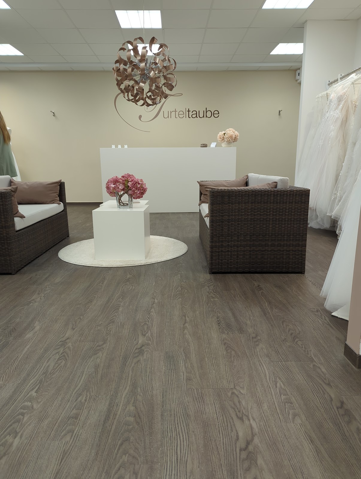 Turteltaube Hochzeitmoden