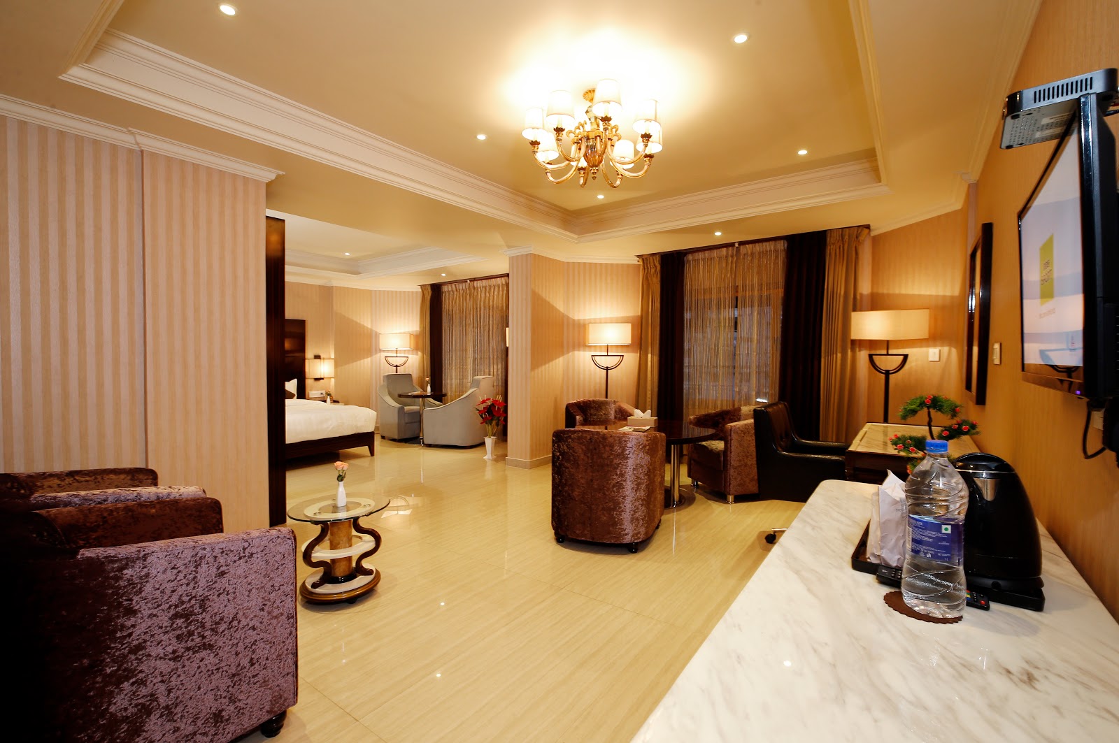 HOTEL PARK RESIDENCY