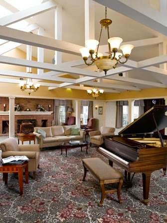 Peregrine Senior Living at Crossgate