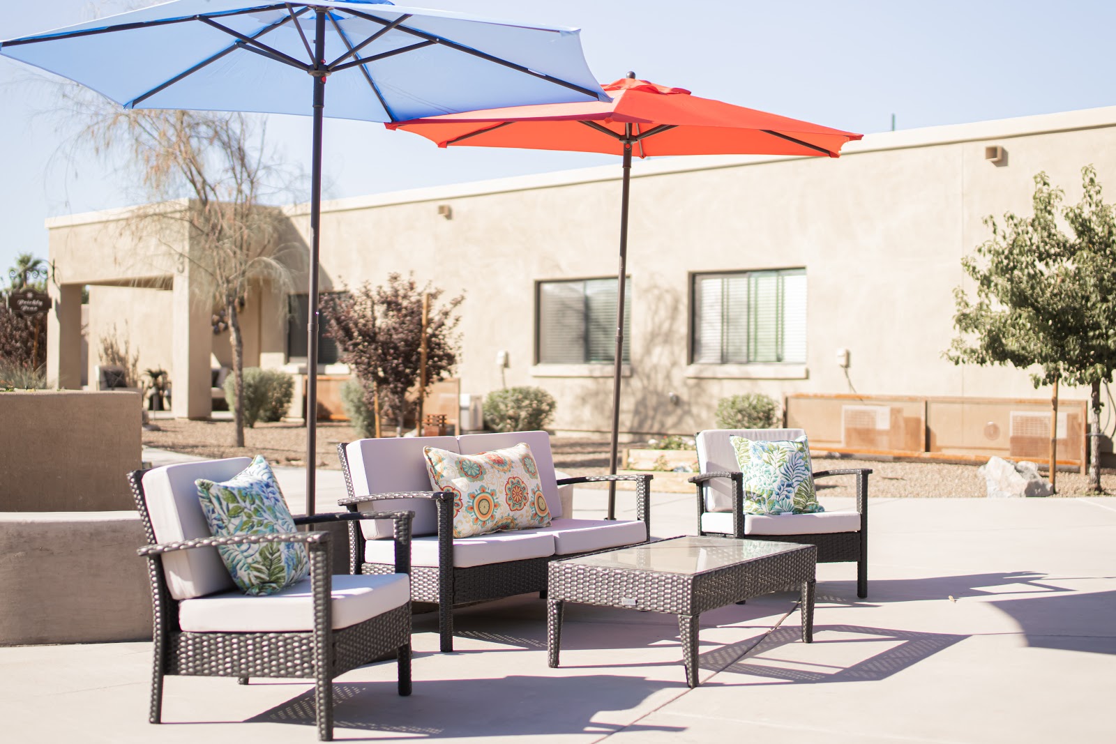 Hacienda Del Rey - A View Point Senior Care Community