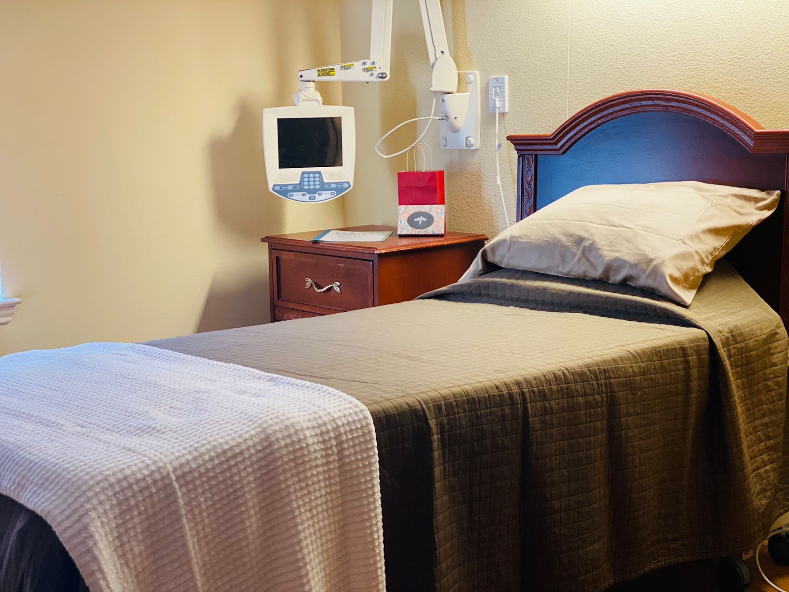 Ridgecrest Healthcare & Rehabilitation Center