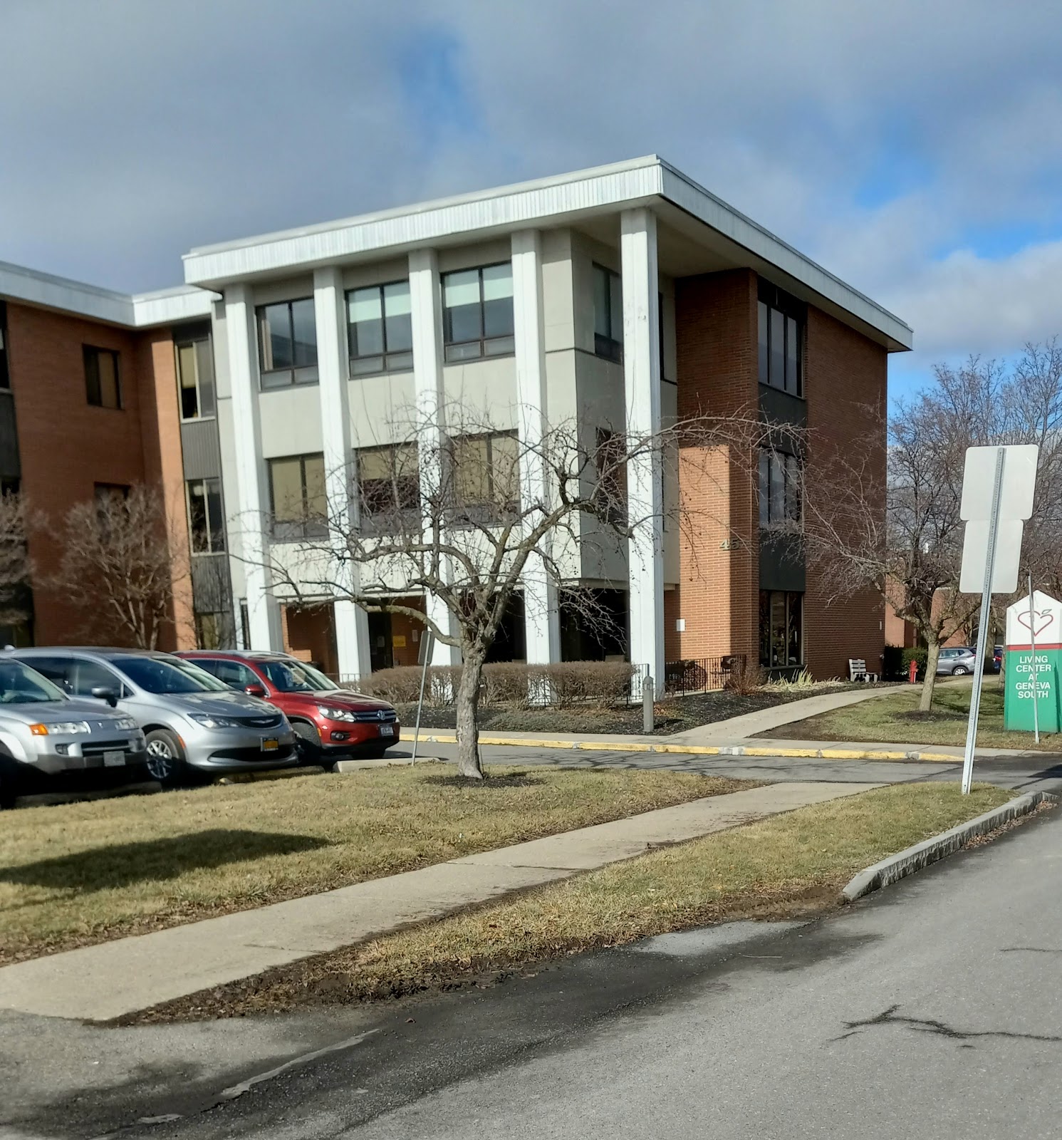 Living Center At Geneva South