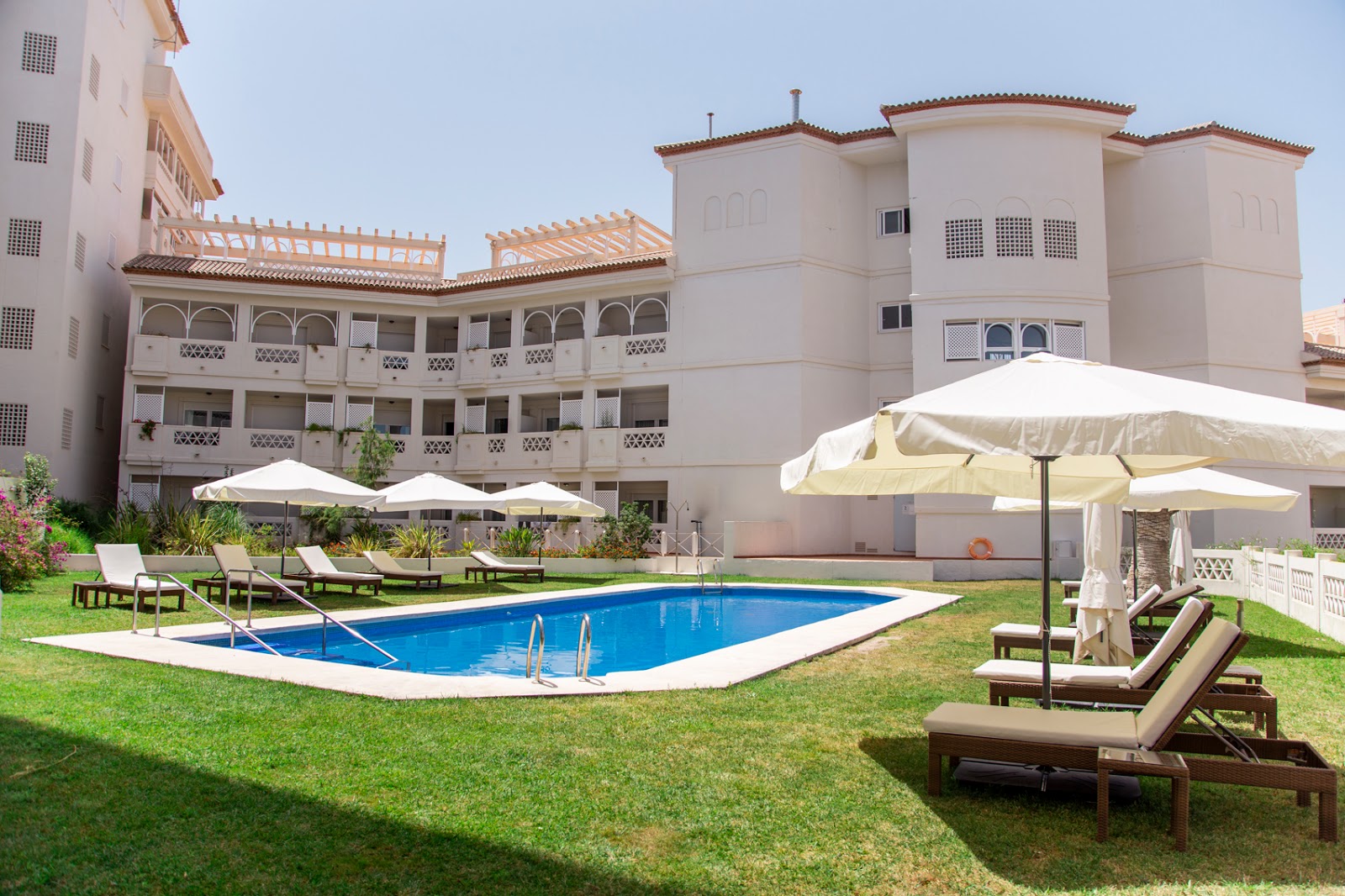 Apartamentos para mayores en Alicante - Seniors Ballesol Costablanca Resort