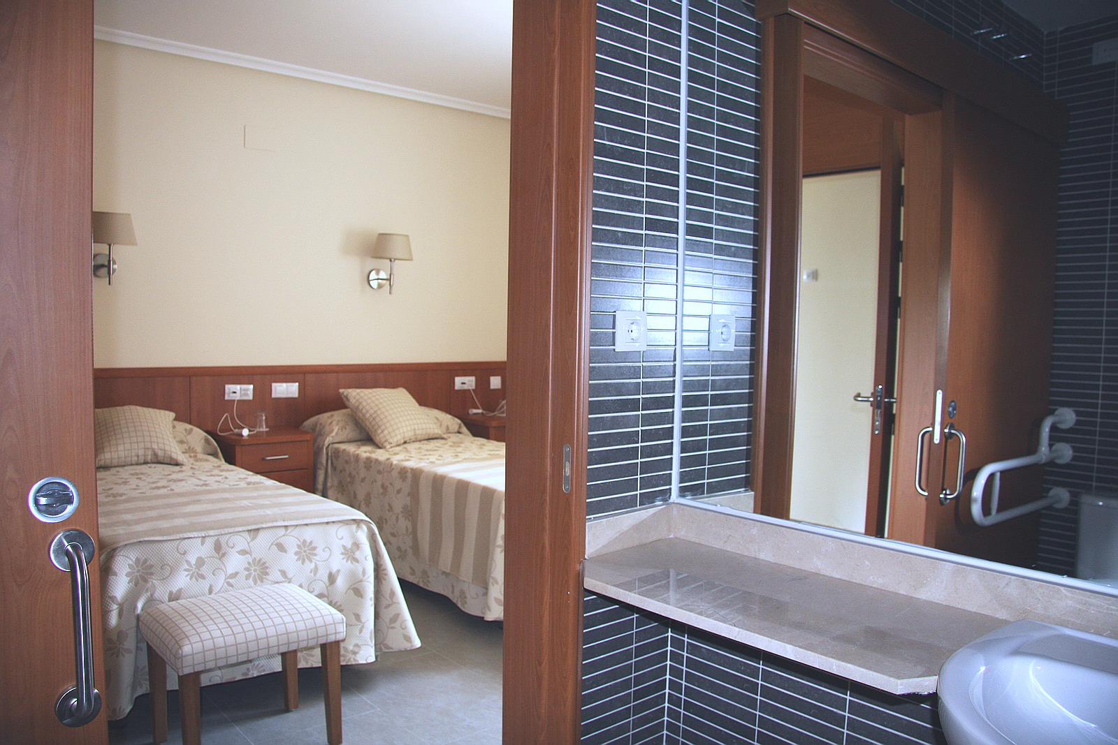Apartamentos para mayores en Alicante - Seniors Ballesol Costablanca Resort