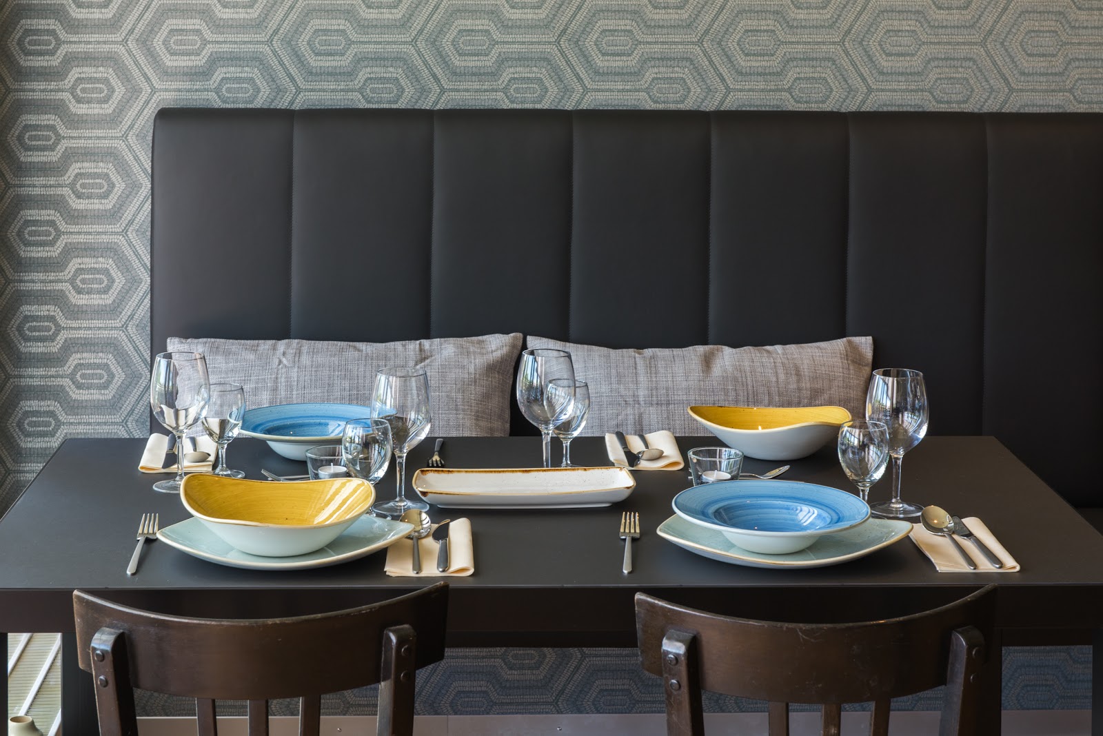Ascott Hotel & Restaurant